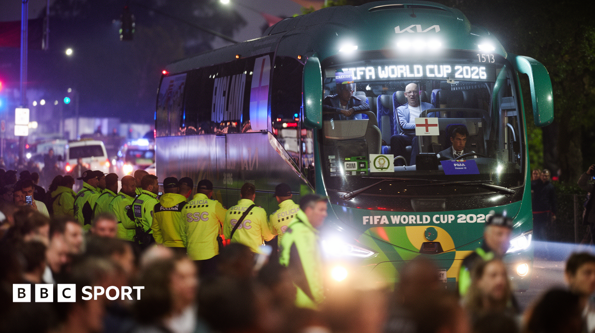 乐竞体育登录 - 2026世界杯前瞻：英格兰队墨西哥城遭遇球迷嘘声背后的竞技与政治博弈 - 乐竞体育