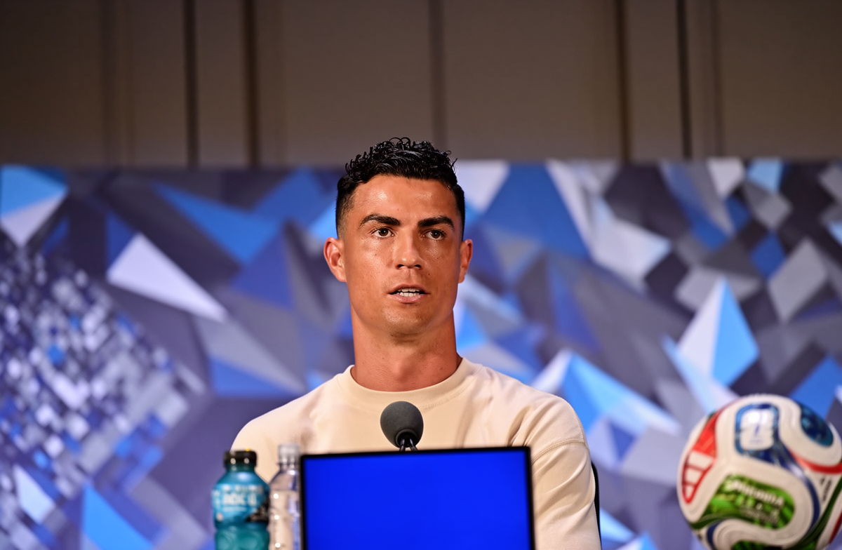 乐竞体育登录 - C罗亲口确认：2026世界杯将是谢幕战，足坛传奇即将落幕 - 乐竞体育